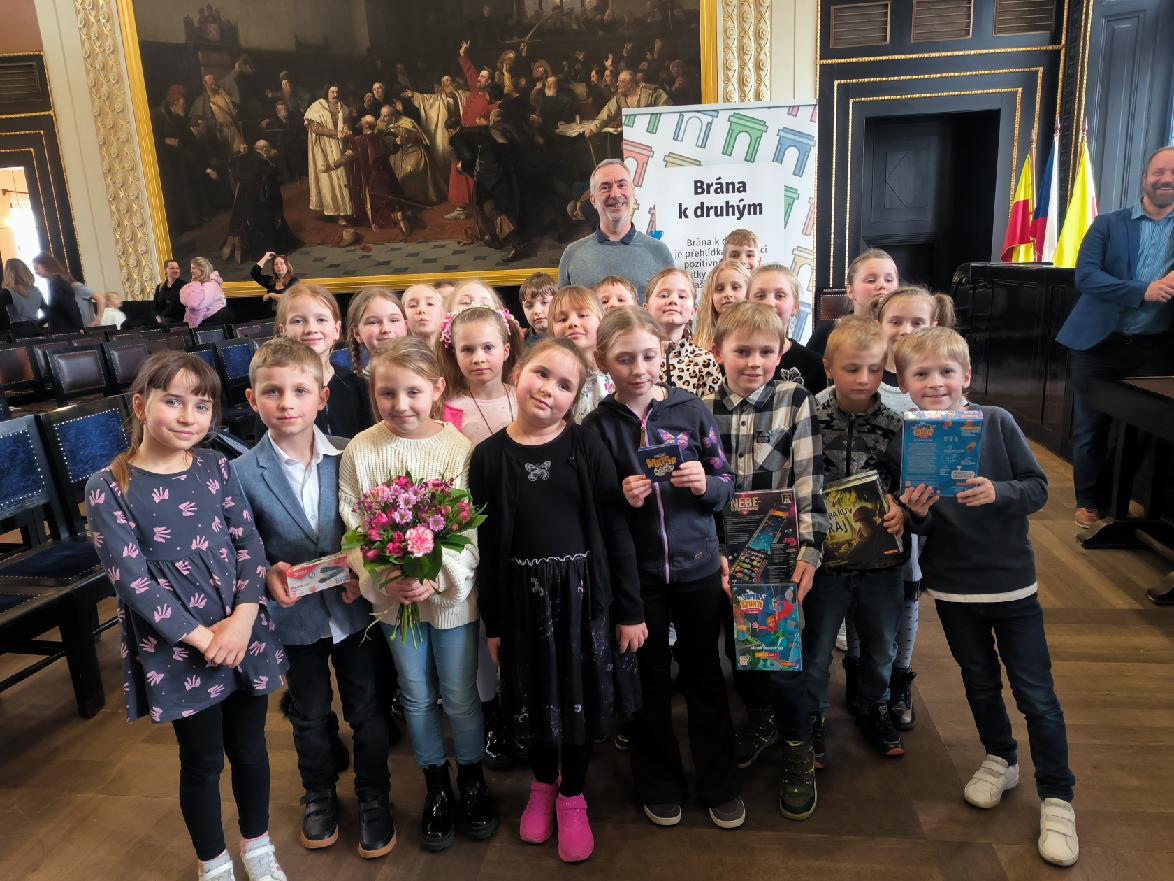 Žluté oddělení ve finále soutěže Brána k druhým